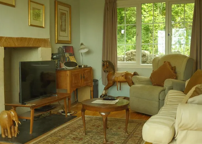 Spacious Home In Bath, Nature And City!